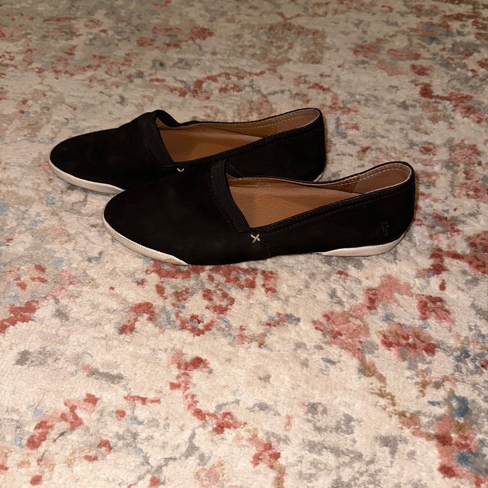 Frye flats - Picture 2 of 4